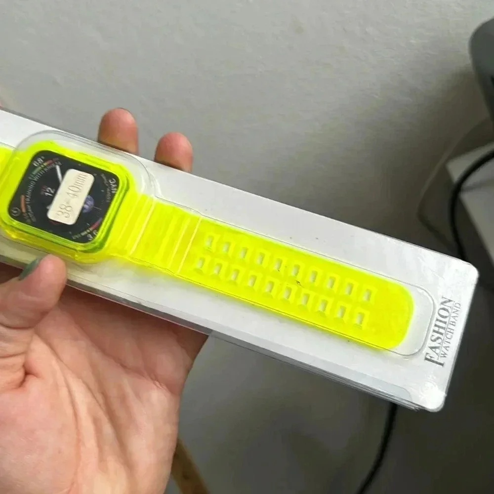 🔥 4 for $20 DEAL 🔥Apple Watch cryst Clear green soft silicone | 38/40mm